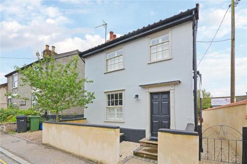 Diss House | Best located and beautifully renovated cottage