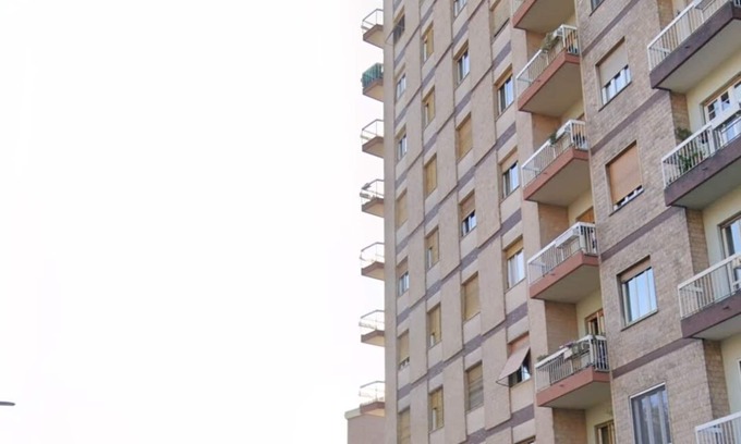 San Donato - Campidoglio Apartment | Best location , 7 buses connections and 6min walking from Metro , shopping an