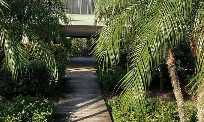 Bokeelia Condo | Best location on Pine Island on Jug Creek in the Bocilla Island Club Unit I-49