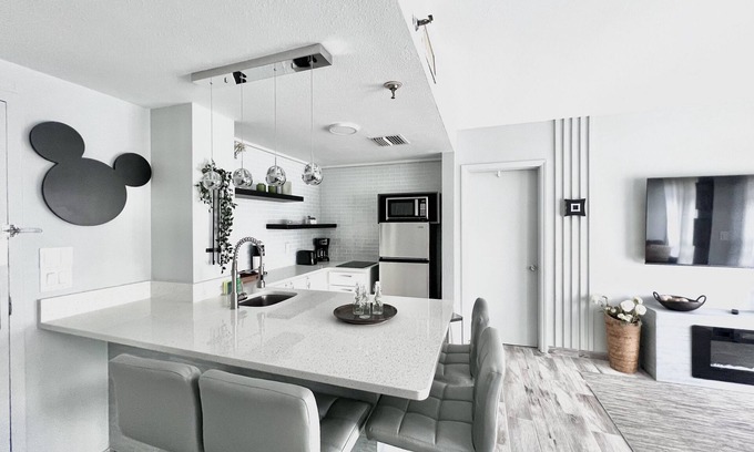 Florida Center Apartment | Best Location Studio Orlando I-Drive Free Parking