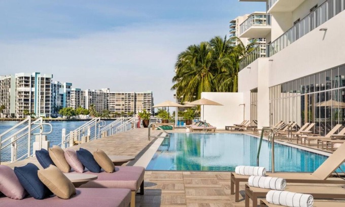 Hollywood South Central Beach Hotel | Best Place to Stay in Florida! Kitchen, Onsite Pool