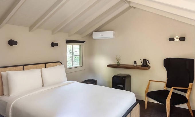 Guerneville Hotel | Best Place to Stay in Guerneville! Free Parking, Near Sunset Beach County Park