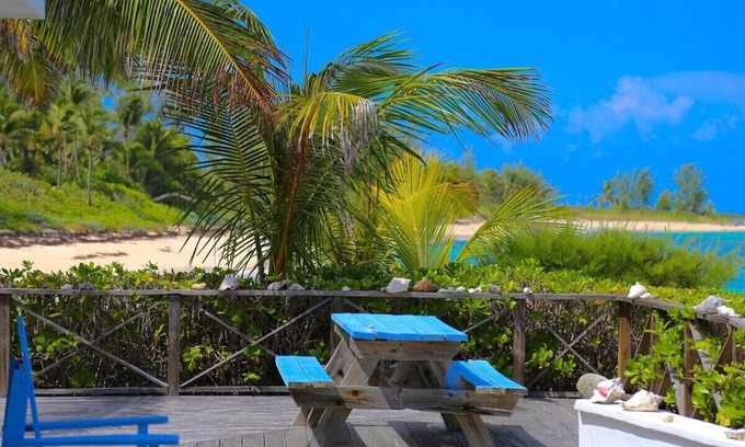 Governor's Harbour Cottage | Best Romantic Beach House, Newly Remodeled