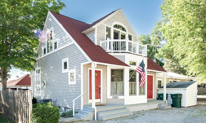 Russells Point House | Best Sunsets on Indian Lake. Perfect for fall & winter escapes! Close to skiing.