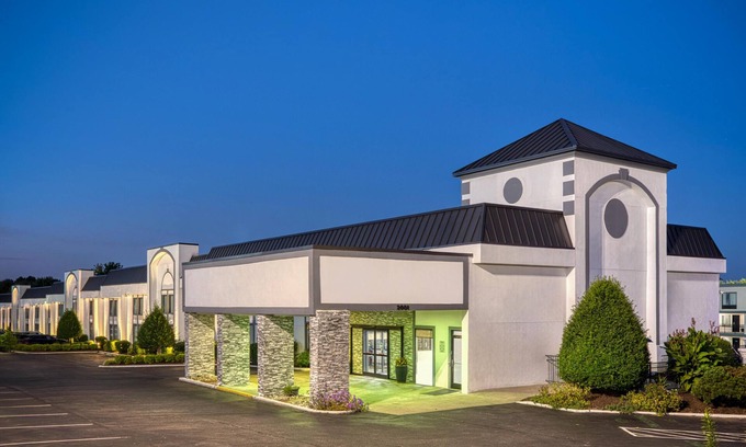 Greensboro Hotel | Best Western Greensboro Coliseum Inn