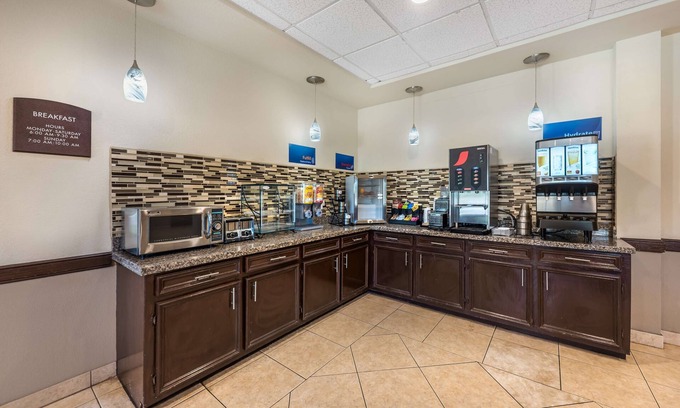 La Grange Hotel | Best Western La Grange Inn & Suites