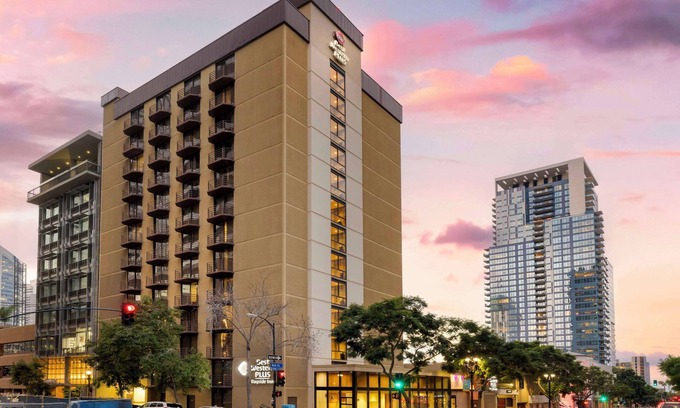 Downtown San Diego Hotel | Best Western Plus Bayside Inn