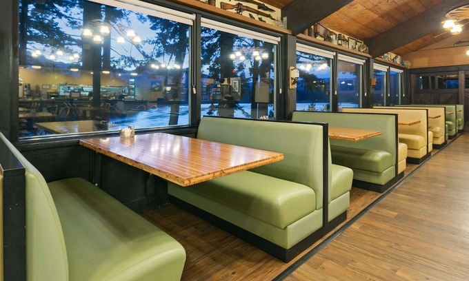 Cascade Locks Hotel | Best Western Plus Columbia River Inn