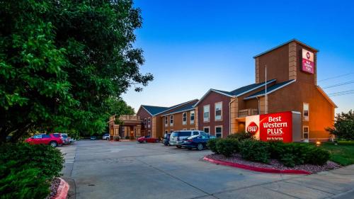 Salina Hotel | Best Western Plus Midwest Inn & Suites