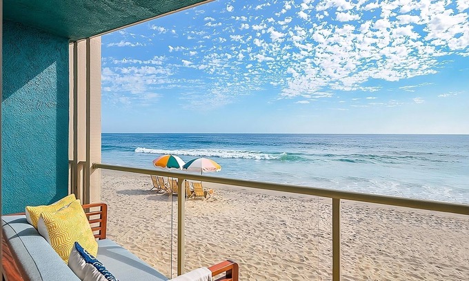 Carlsbad Village Hotel | Better Choice for your Vacation! Beachfront Property, Pool, Free Breakfast!