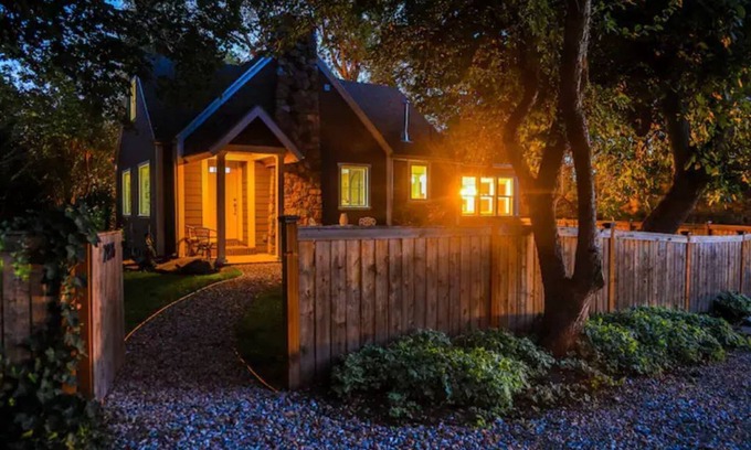 Holladay House | Bettie's Sweet Retreat!