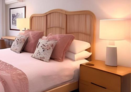 Floreat Bed & Breakfast | Between the City and the Sea w/King Size Bed