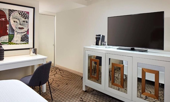 Pico - Robertson Hotel | Beverly Hills Stay | 1 Unit | Near Robertson Blvd