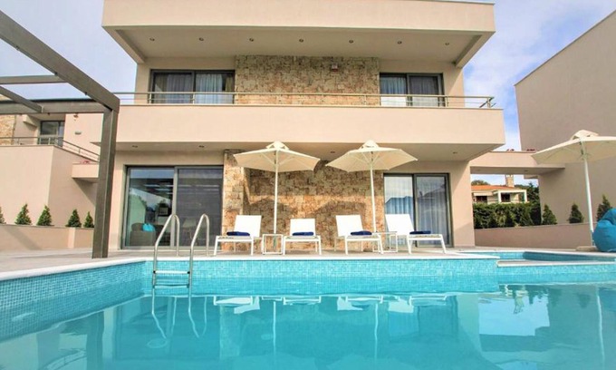 Pefkochori Villa | BH853 - C - Villa Chalkidiki