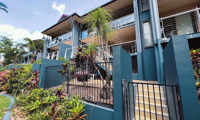 Mission Beach Apartment | BHA 4- Beachfront Bliss ! - 2 bed