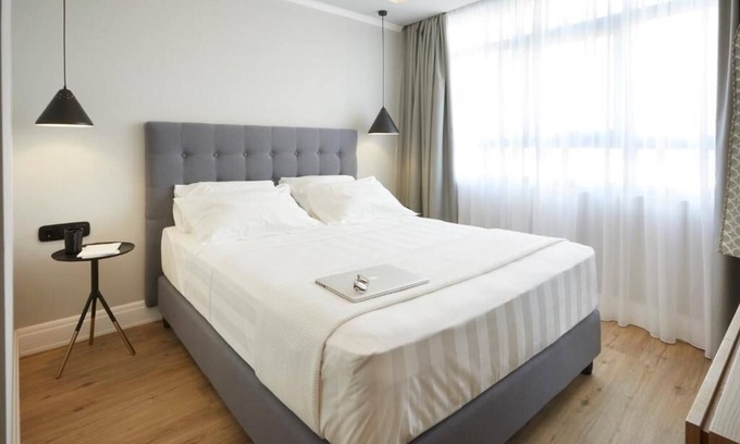 Athens City Centre Hotel | BHA004 - C - Room Athens