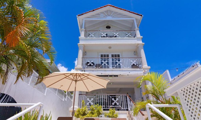 Prospect Villa | Bianca Bay 3 Bedroom West Coast Beach Front Villa