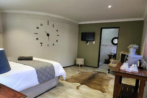 Kempton Park House | Big "5" Guesthouse
