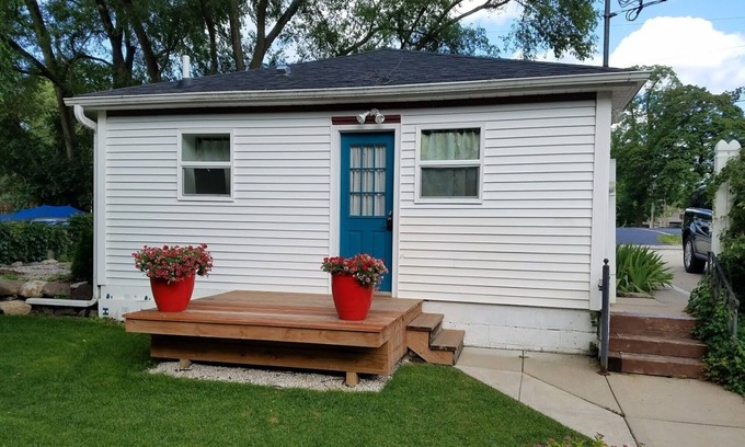 Lake Geneva House | Big Family house close to everything!