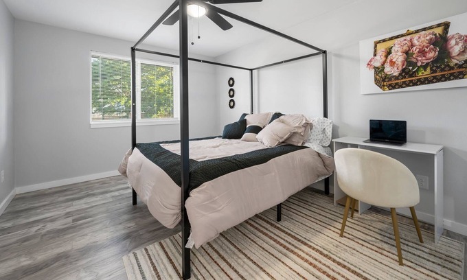 Eastside House | Big family-sized house with home office and 5 minutes away from everything!