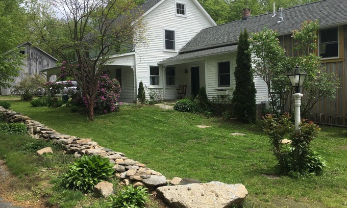Russell House | Big farmhouse in the foothills of the Berkshires