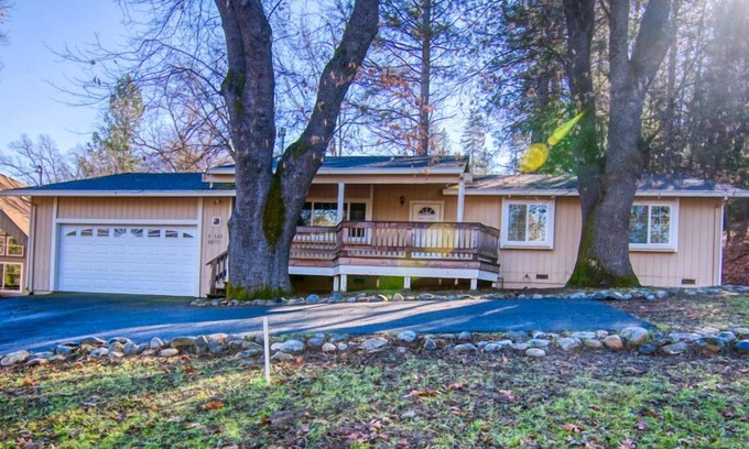 Groveland House | BIG FOOT BLISS at Pine Mountain Lake
