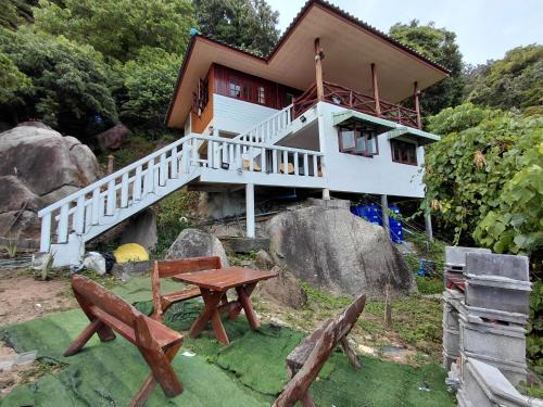 Baan Tai House | Big House near Haadrin, Koh Phangan