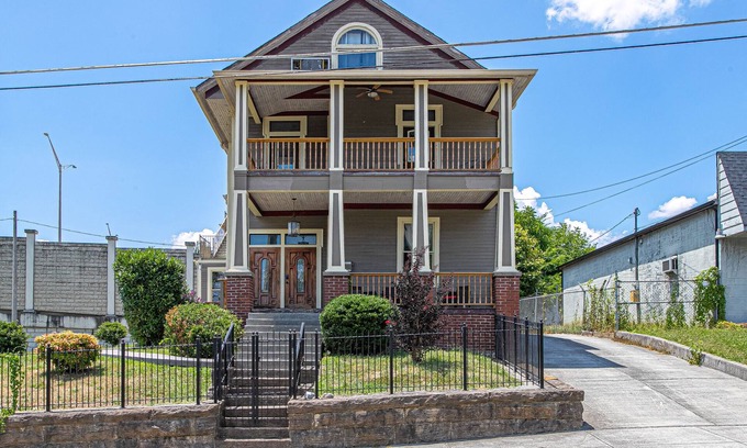 Knoxville House | Big Orange Retreat: City Views, Game Room, Near Downtown