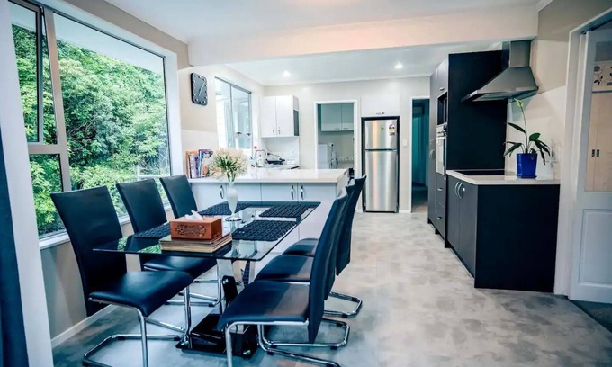 Johnsonville House | big sale was 158 dollars now from 108 dollars