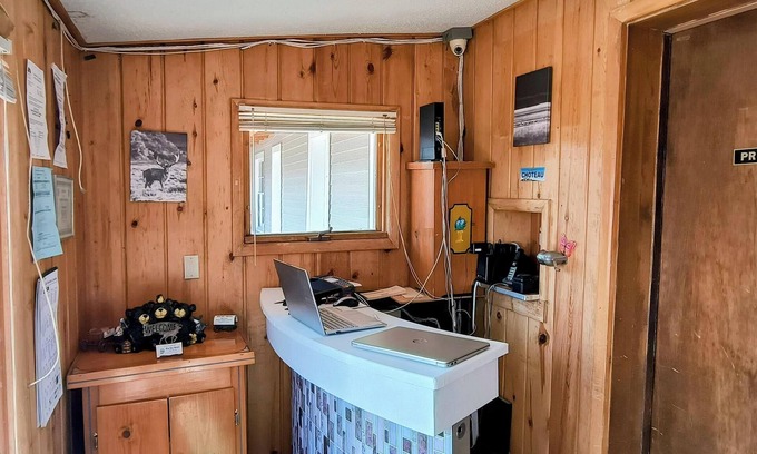 Bynum Hotel | Big Sky Motel