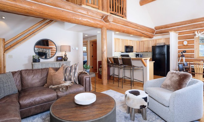 Powder Ridge Cabin | Big Sky Vacation Rentals: PR Rosebud 2