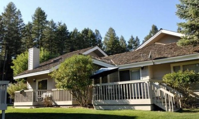 Bigfork House | Bigfork Townhome on the Golf Course