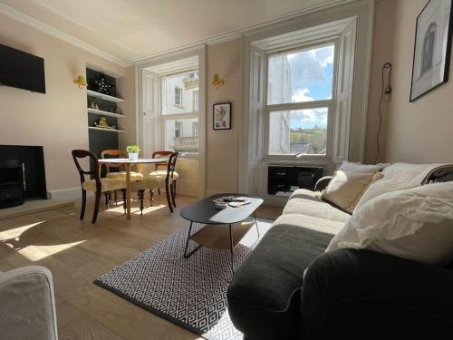 Gattonside Apartment | Bijou apartment in the heart of Melrose