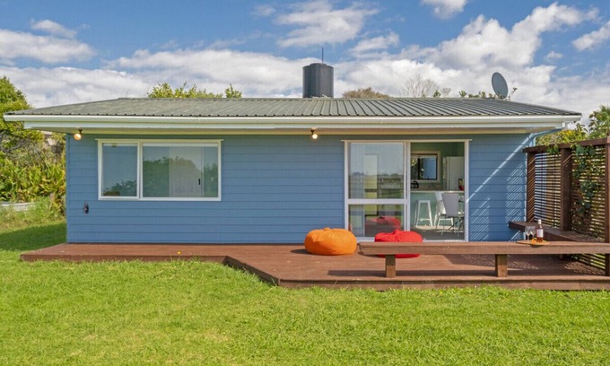 Whitianga House | Bijou Buffalo Bliss - Whitianga Holiday Home