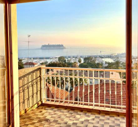Sanremo Apartment | Bilocale VISTA MARE e Parcheggio privato
