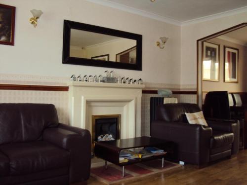 Warrington House | Birchwood Private Room for Homestay