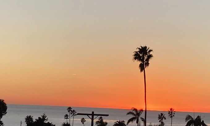 La Jolla Mesa Apartment | Birdrock surf and beach retreat