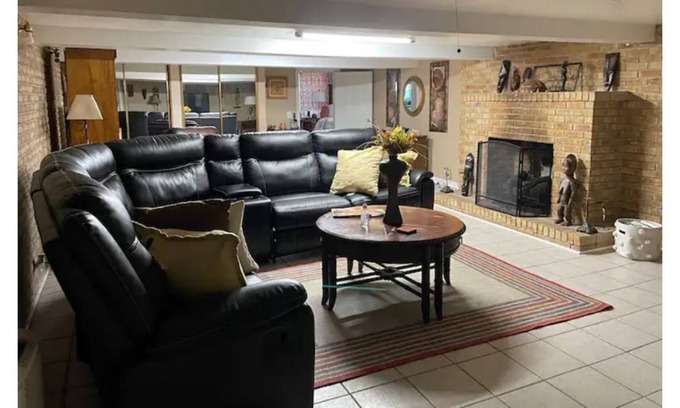 Midfield House | Birmingham Southern Home-Family and Friend Retreat