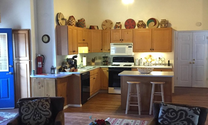Canada de los Alamos House | Bishop's Ridge Retreat House