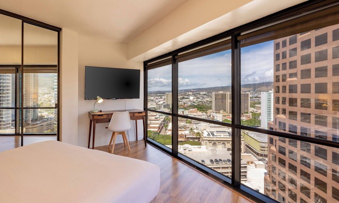 Downtown Honolulu Condo | Bishop Suites at Executive Centre, 1-Bedroom Mountain View Suite + Full Kitchen