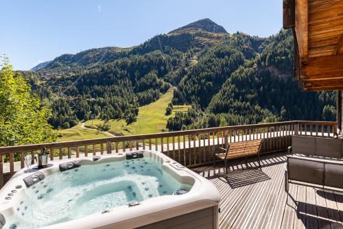 Les Brevieres Ski Chalet | Black Diamond - Tango Charlie