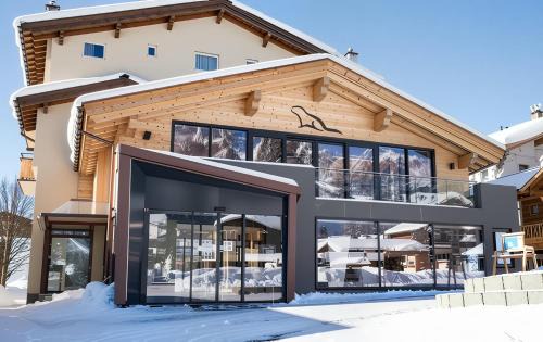 Ravaisch Hotel | Black Summit Samnaun Boutique Hotel