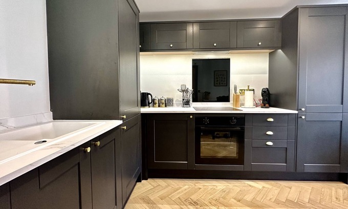 Ripon Apartment | Black Swan Mews sleeps 8 in the 3 houses