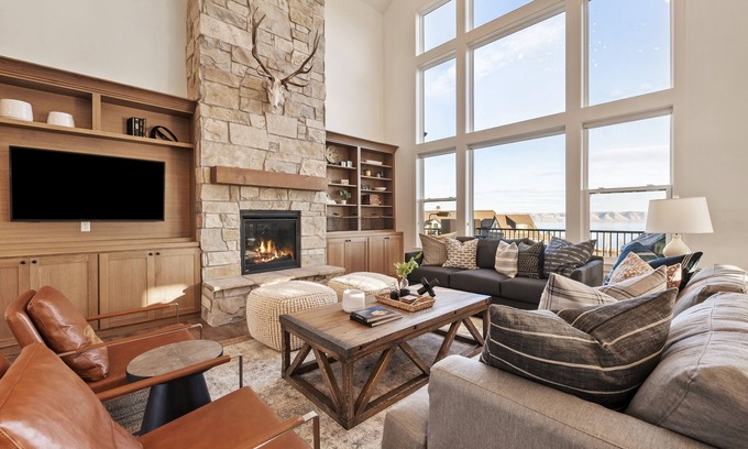 Fish Haven Cabin | Black Timer Lodge (Sleeps 36) by Bear Lake Luxury Rentals