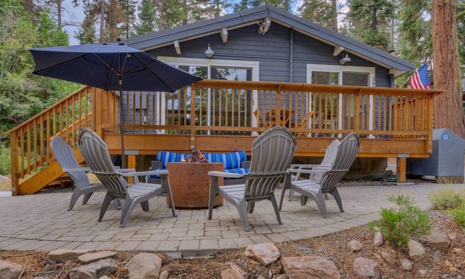 Tahoe City House | Blackwood Bungalow by Tahoe Getaways - West Shore Luxury 3 BR - Walk to Lake, Pet Okay