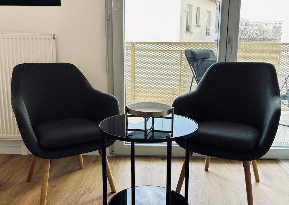 Courlancy Apartment | Bleuets studio cosy neuf terrasse proche centre