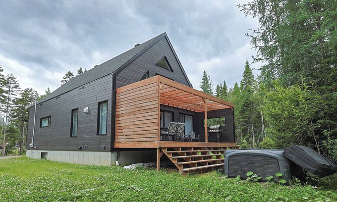 Shannon Ski Chalet | Blom (Dahlia 2) | Luxury and Comfort in the Forest | Spa & Pool Table