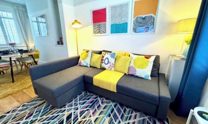 Belfast House | Bloom19 - 5mins from City Centre