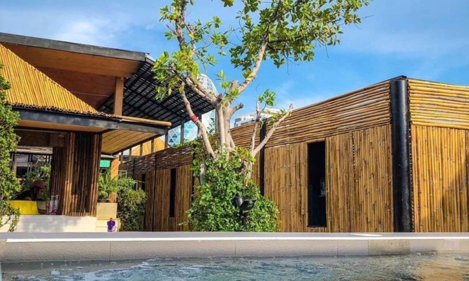 Phaya Thai Hotel | Blu Cabin Ari Stylish Gay Poshtel