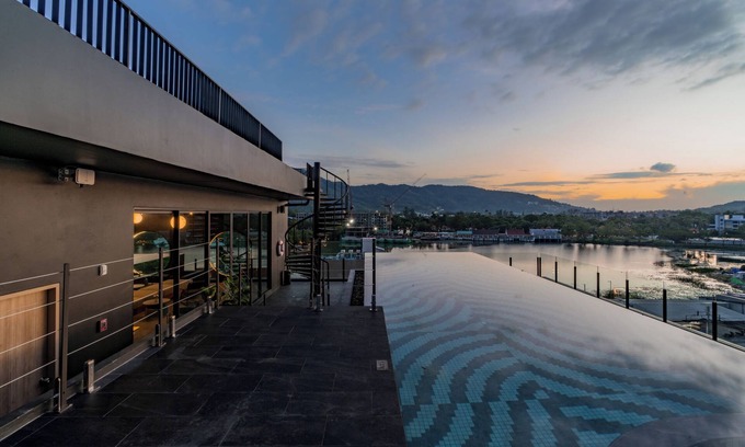 Bang Tao Hotel | Blu Monkey Hub & Hotel Bangtao Beach Phuket